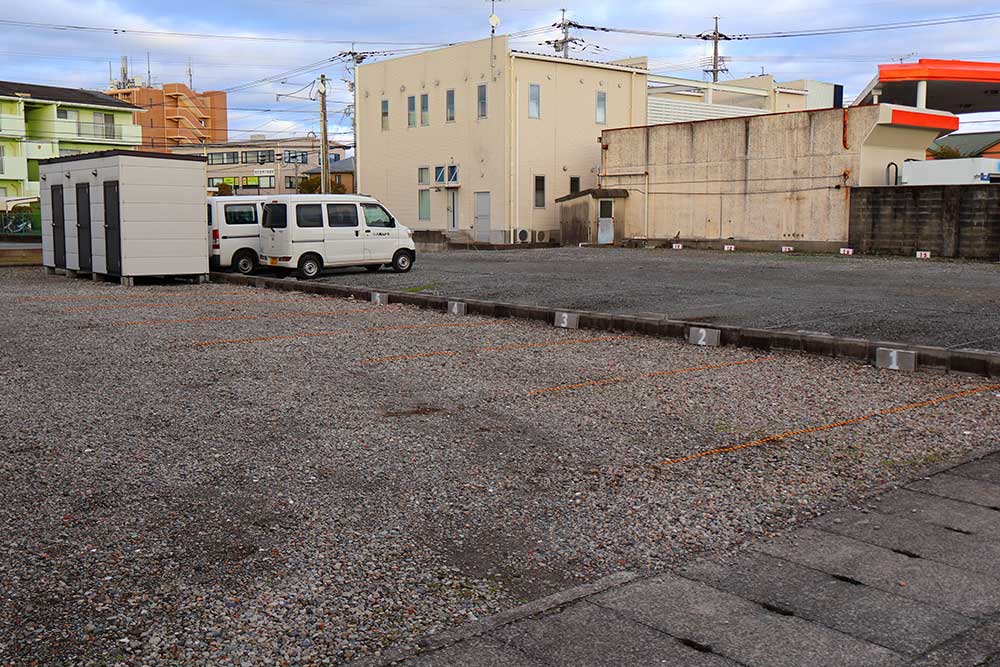 田中西町貸駐車場